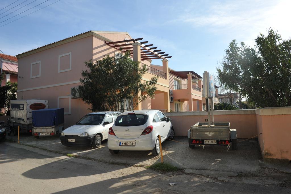 Dream Vacation Apartment Acharavi  Exterior photo